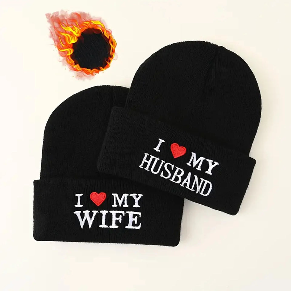 2PCS “I ❤️ My Wife / I ❤️ My Husband” Beanie Set – Couple Winter Hats