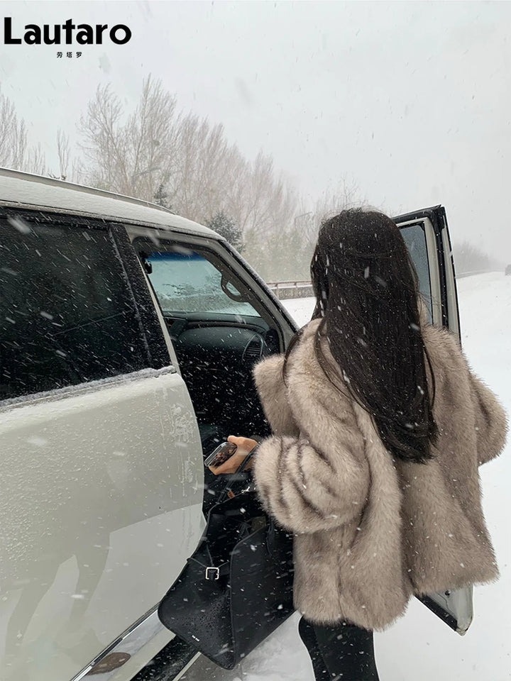 Lautaro Women’s Oversized Faux Fox Fur Coat – Luxury Thick Warm Fluffy Jacket with Pockets, Autumn Winter