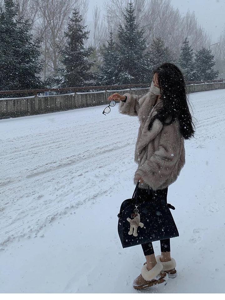 Lautaro Women’s Oversized Faux Fox Fur Coat – Luxury Thick Warm Fluffy Jacket with Pockets, Autumn Winter