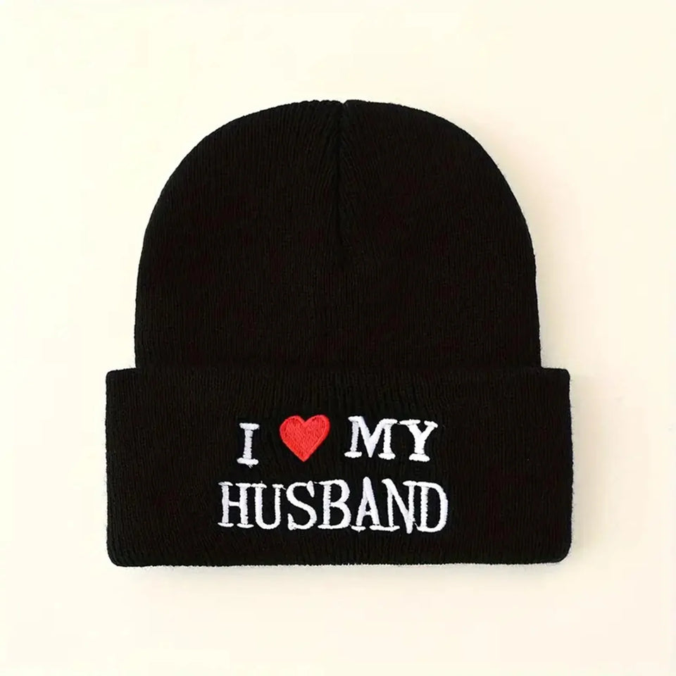 2PCS “I ❤️ My Wife / I ❤️ My Husband” Beanie Set – Couple Winter Hats
